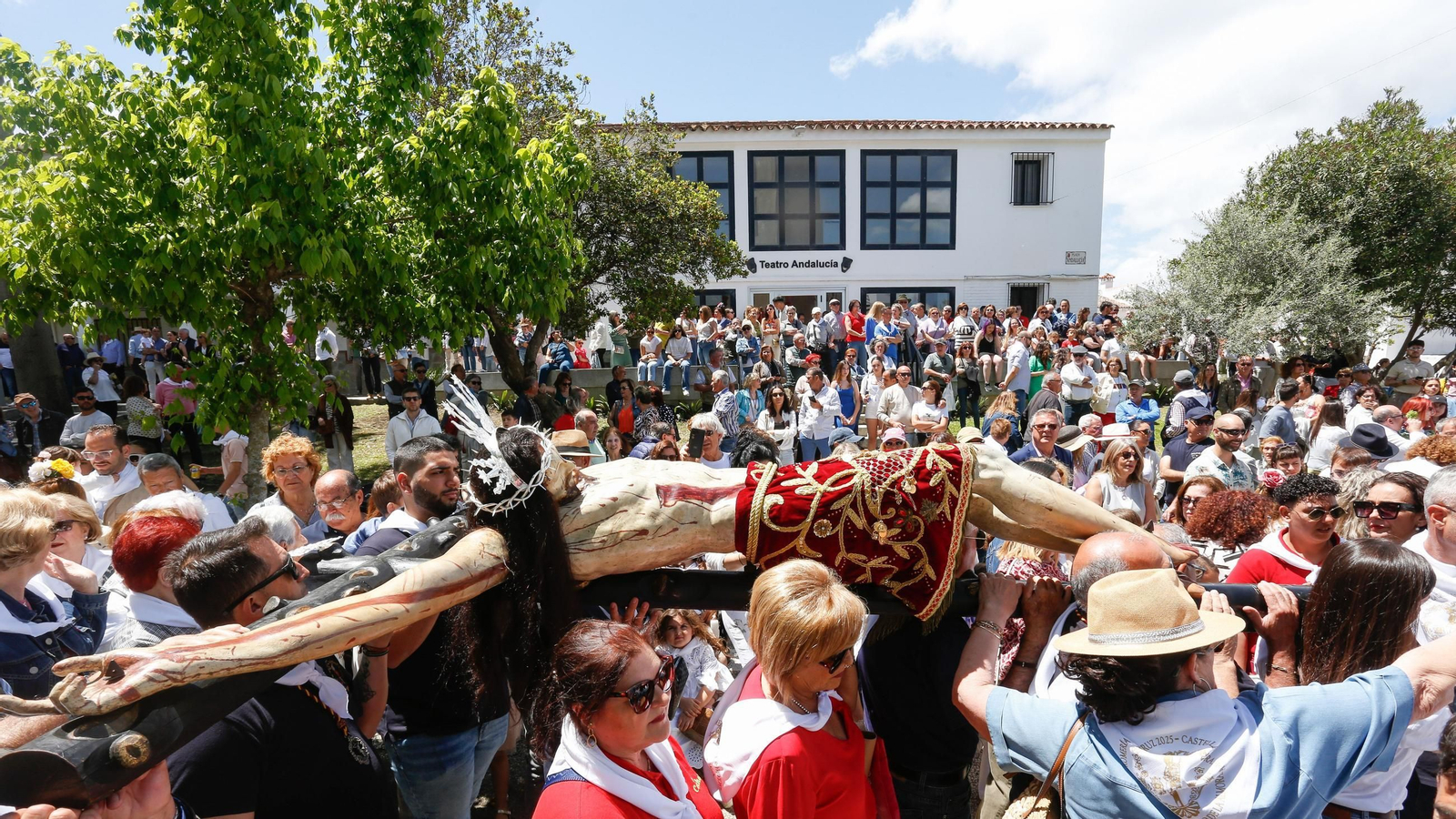 Fotos del domingo de Feria y la romería del Cristo de la Almoraima