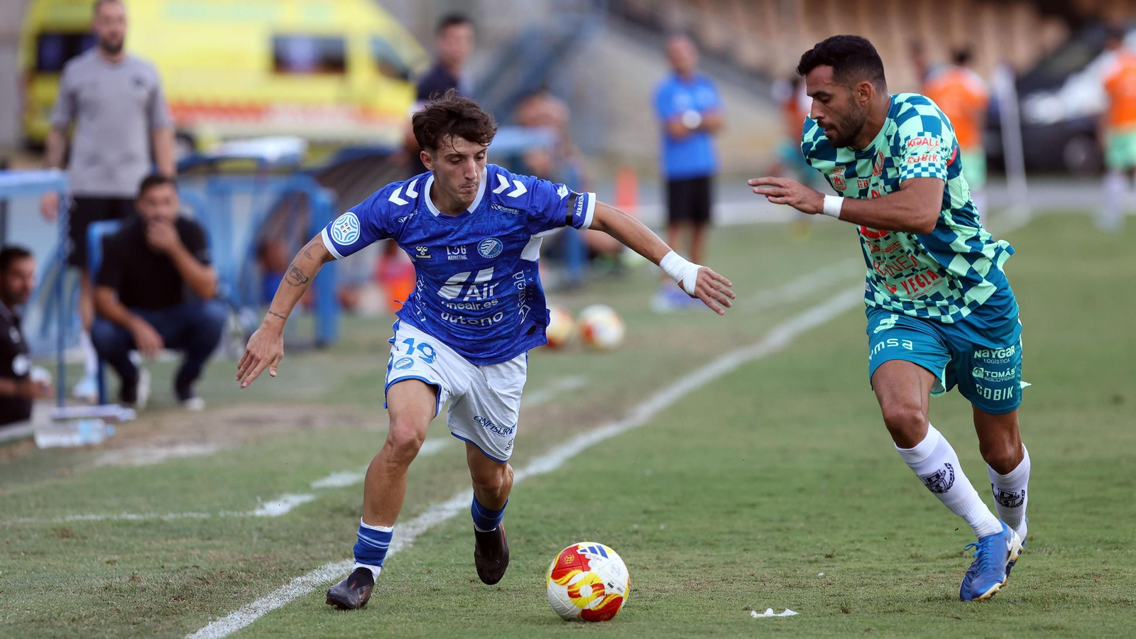 Imágenes del Xerez DFC contra el Yeclano Deportivo en Chapín