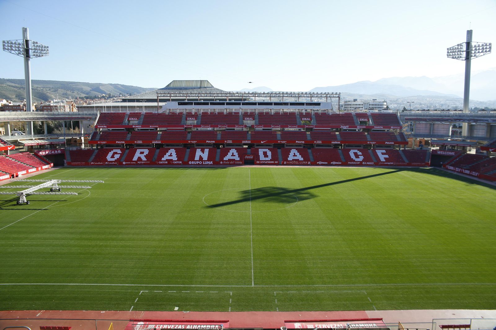 Han tenido que pasar 25 años para que Los Cármenes tenga en sus gradas el nombre del Granada CF.