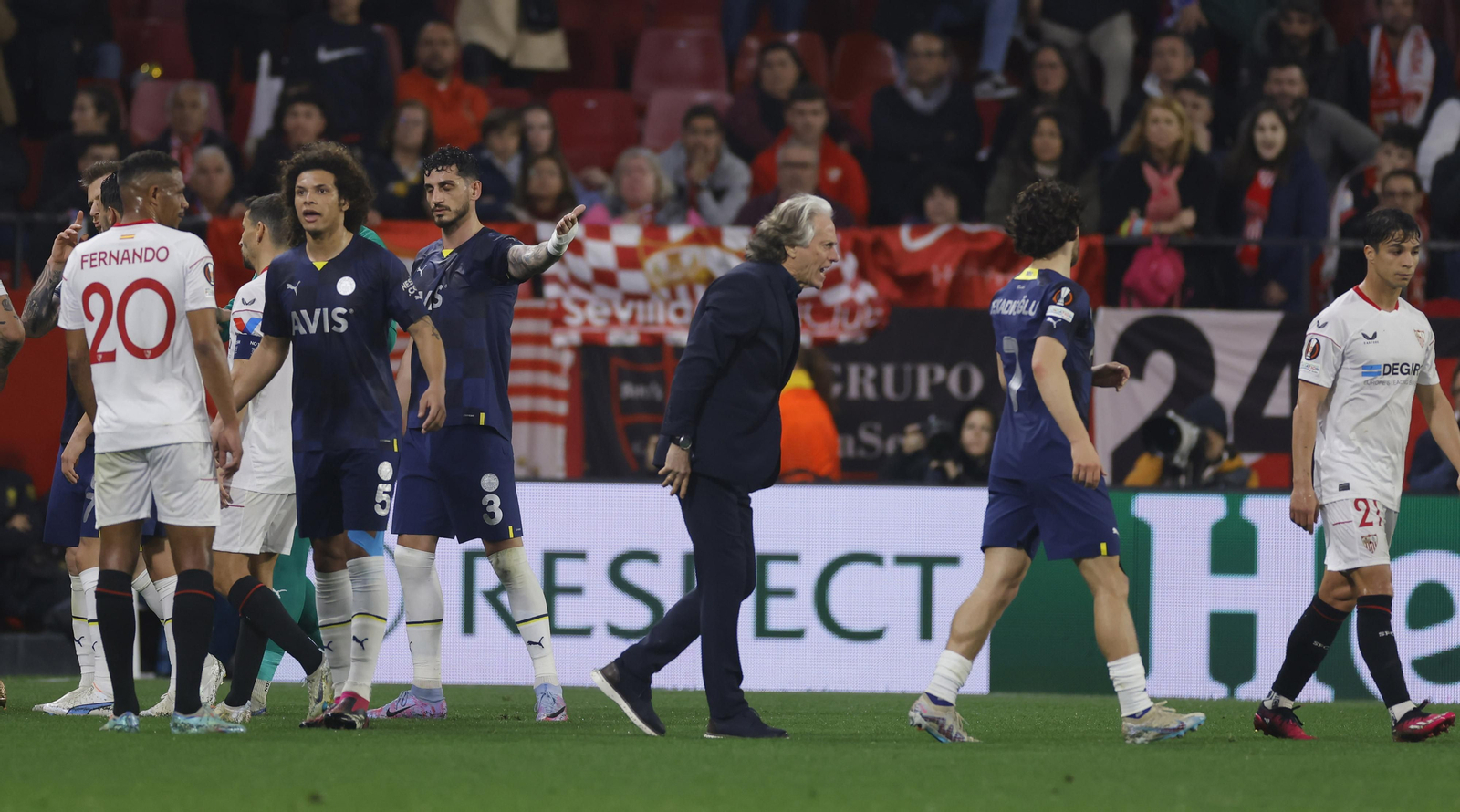 Las imágenes del Sevilla - Fenerbahçe