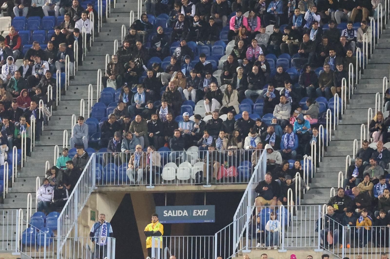 Búscate en las gradas de La Rosaleda en el Málaga CF-Zaragoza