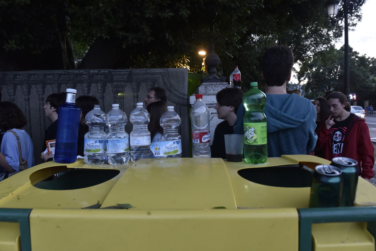 Ambiente en los accesos al concierto de Green Day