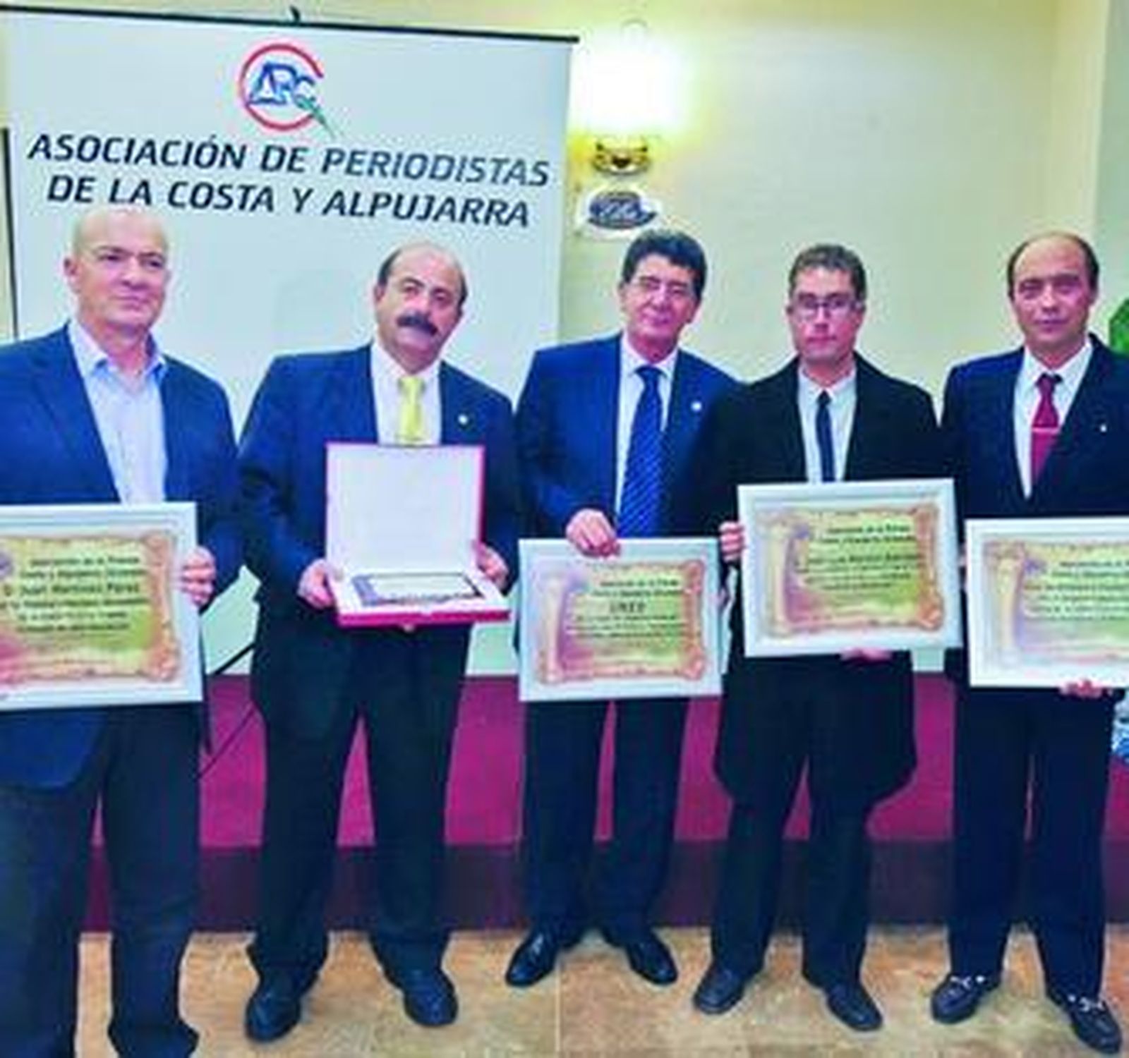 La APCA rinde homenaje al periodista Juan Martínez