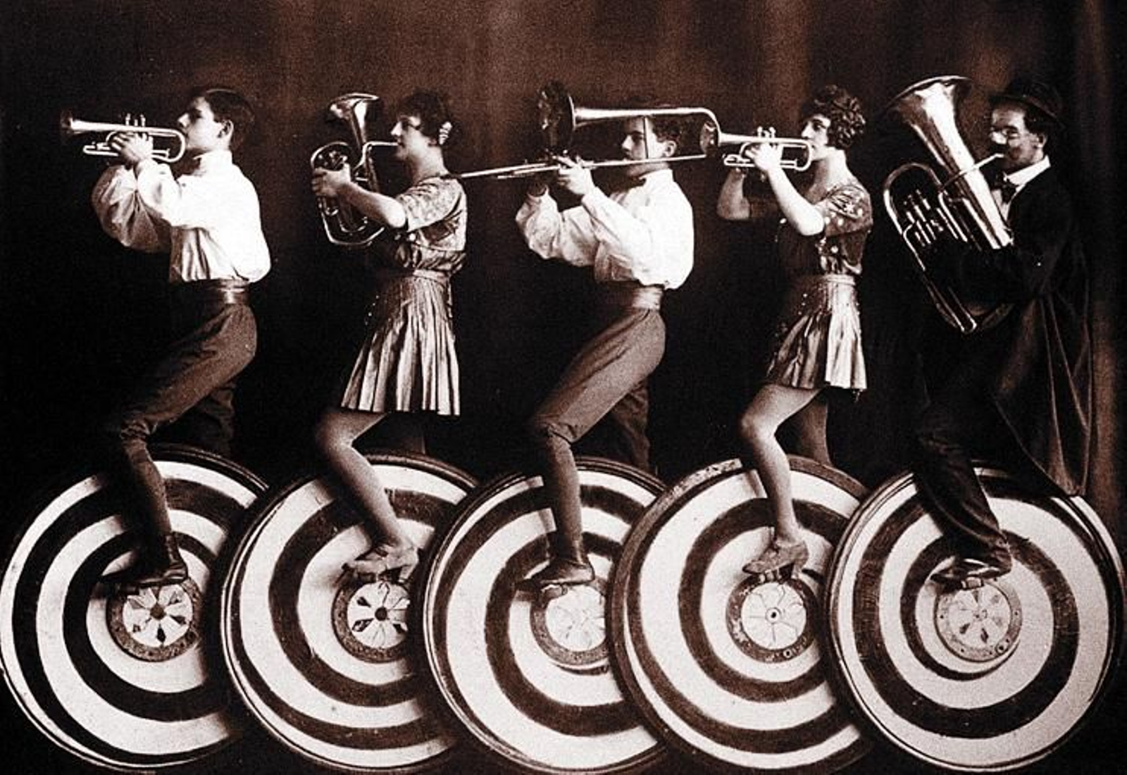 Antigua foto del Circo Price.