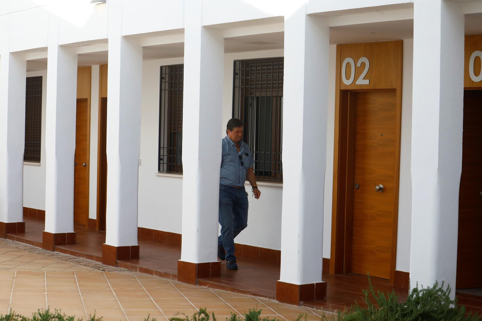 La entrega de las viviendas de la calle Don Rodrigo de Córdoba a 23 personas mayores, en imágenes