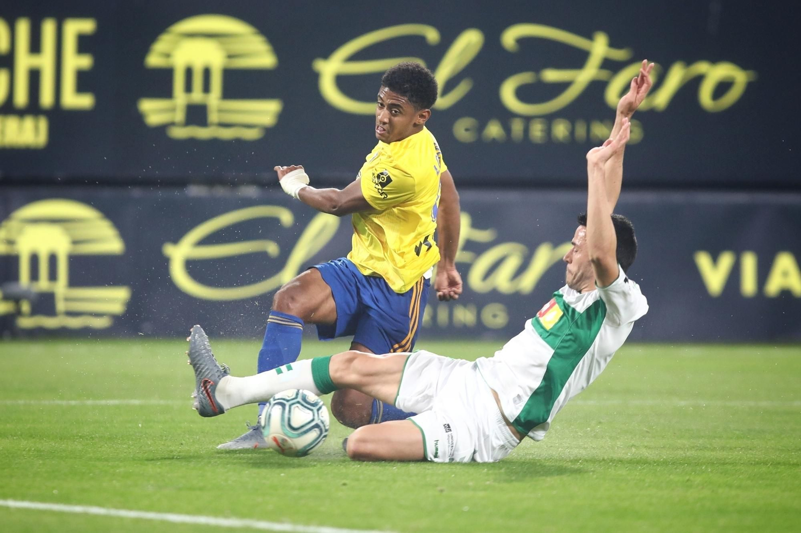 Las imágenes del Cádiz-Elche