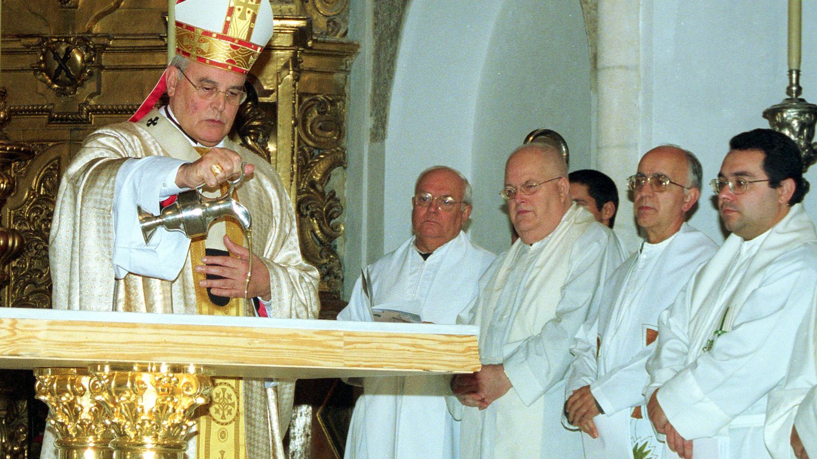 Consagración de San Andrés tras la rehabilitación.