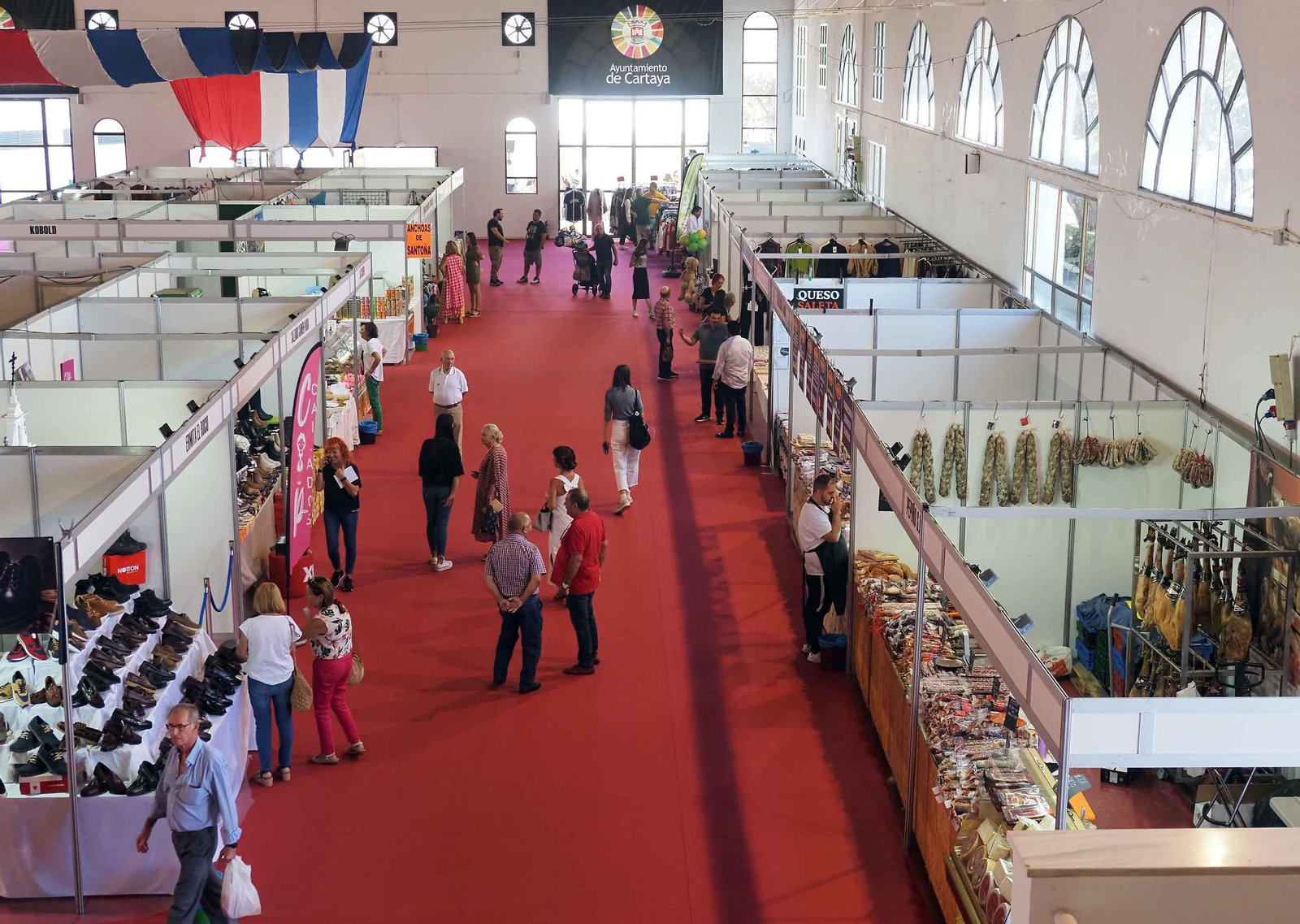 Imágenes del inicio de la Feria de Octubre en Cartaya