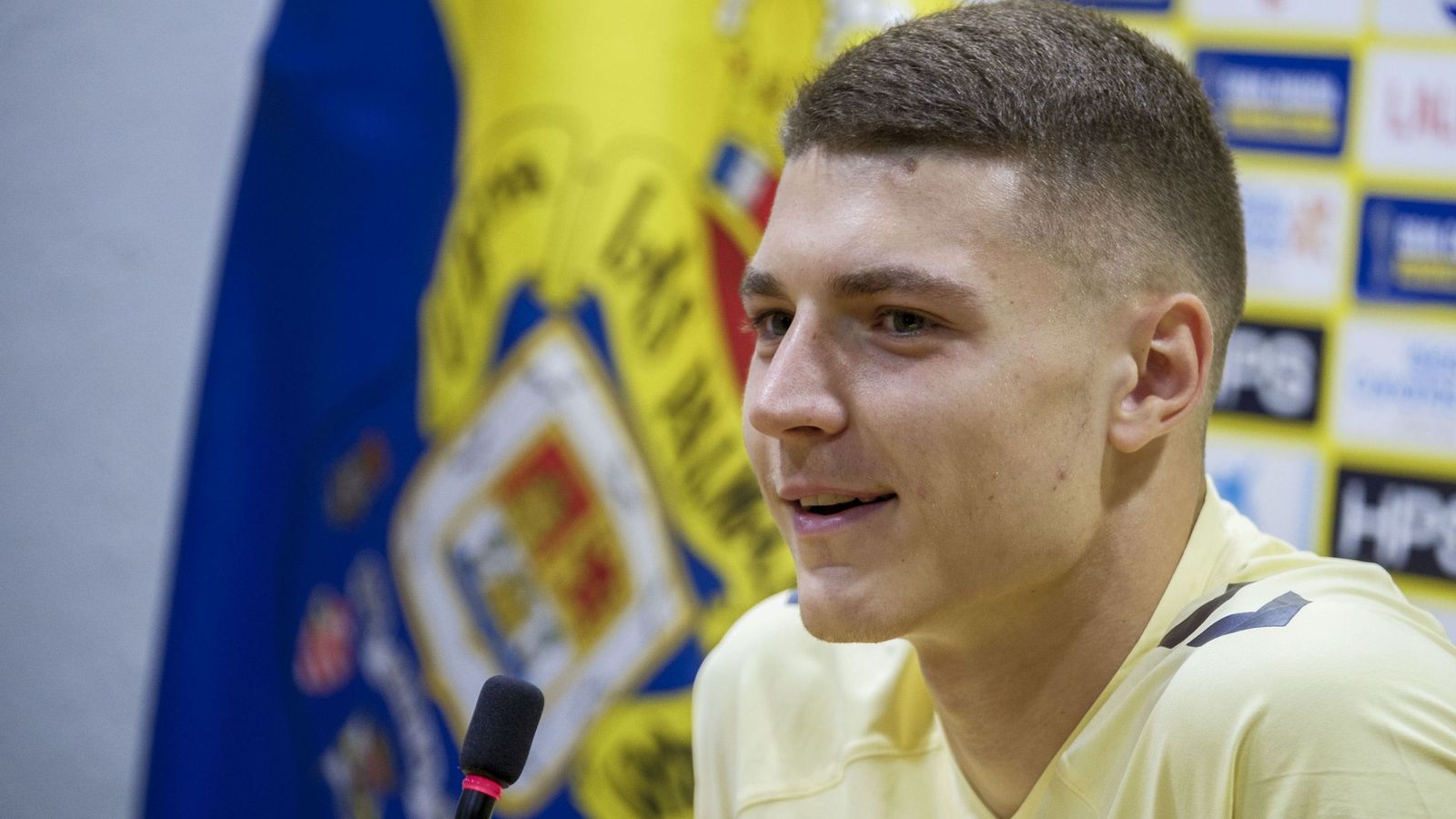 Milos Lukovic, el día de su presentación como jugador de la UD Las Palmas.
