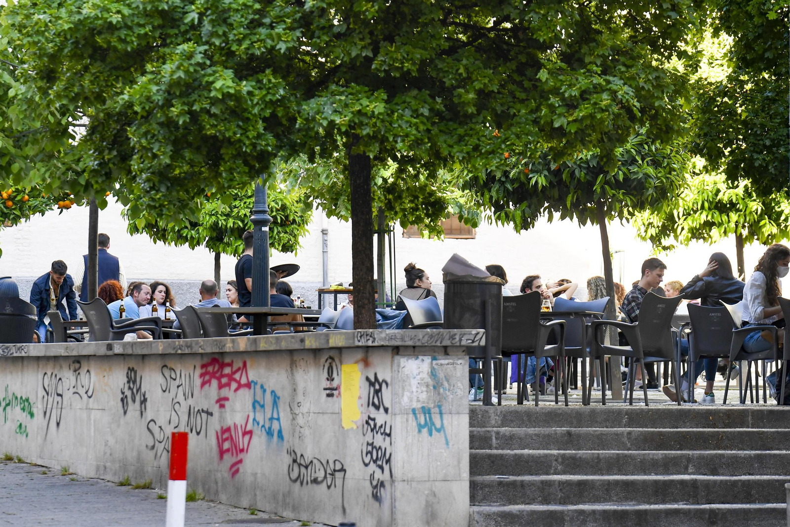 Fotos: los bares de Granada vuelven a cerrar a las ocho de la tarde por el coronavirus