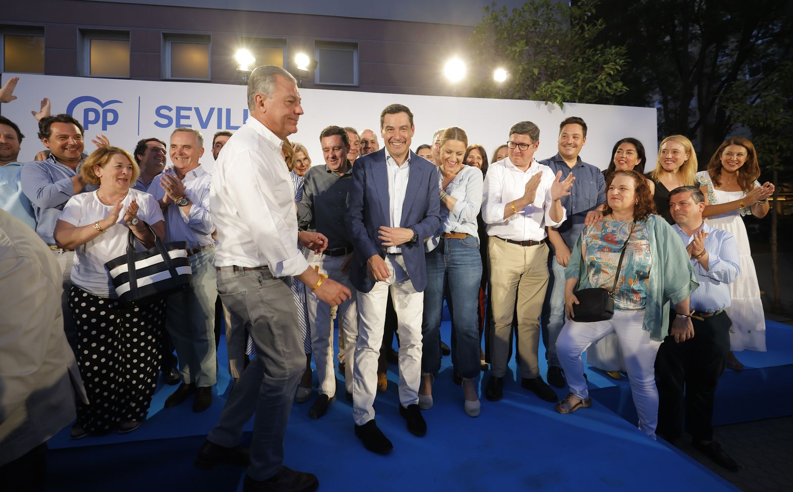 Las imágenes del inicio de campaña del Partido Popular, en Sevilla