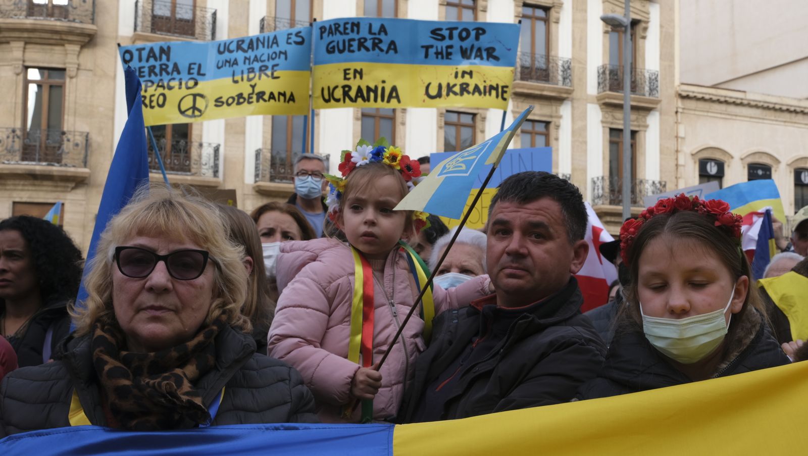 Fotogalería de las protestas contra la invasión rusa en Ucrania. Almería.