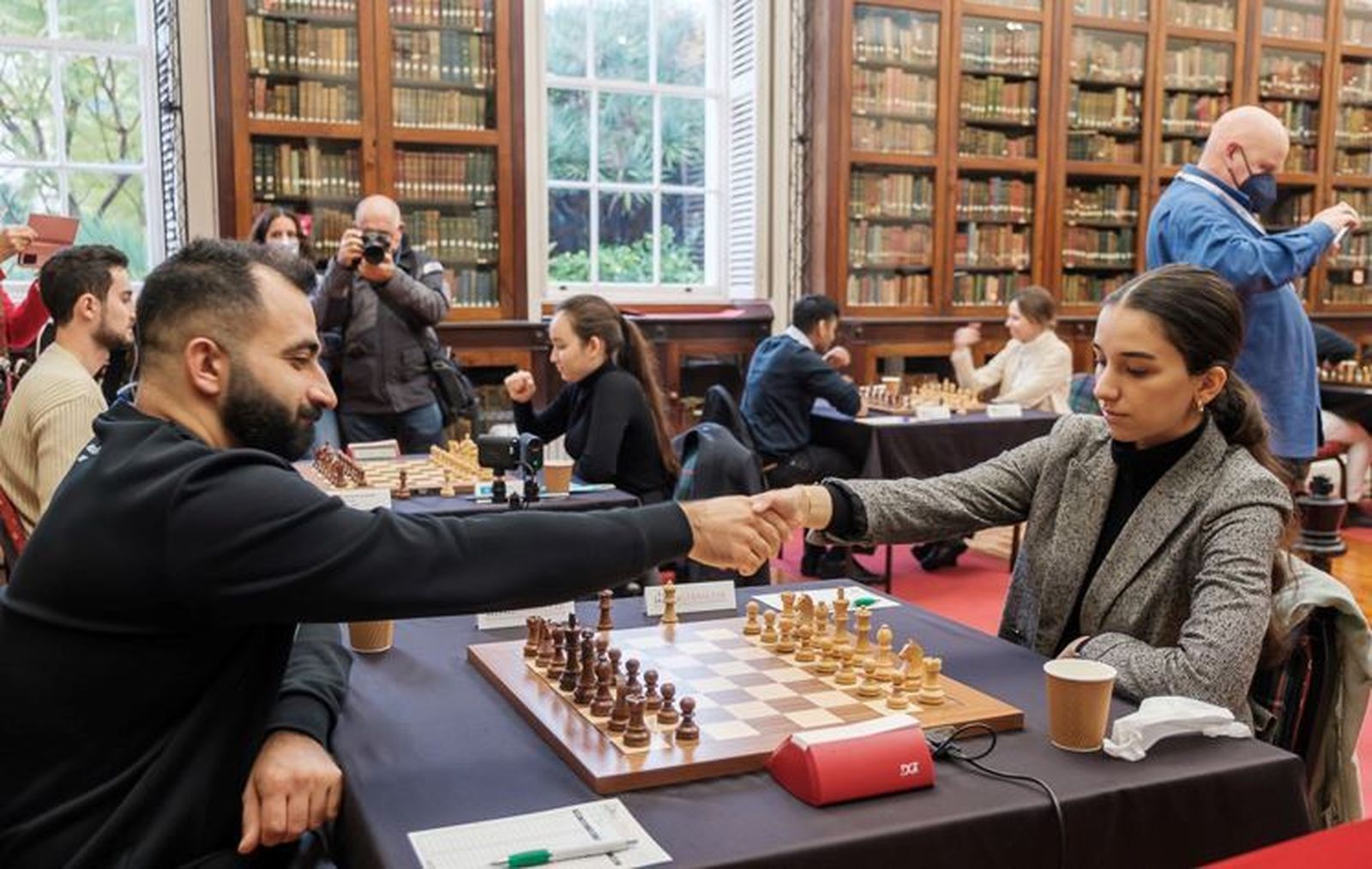 Primeras partidas del torneo de ajedrez de Gibraltar.