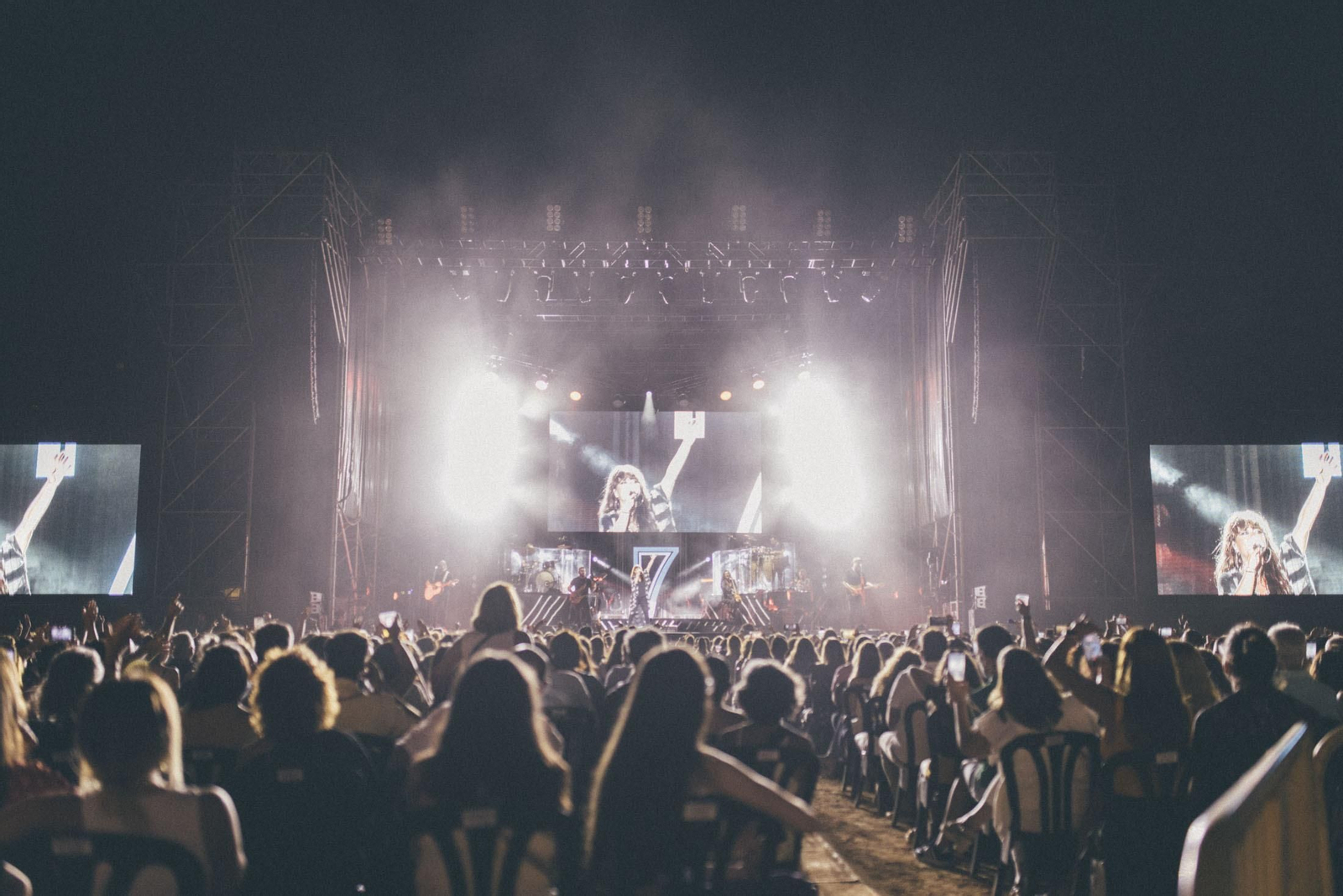 Imágenes del concierto de Vanesa Martín en la Plaza de Toros de La Merced