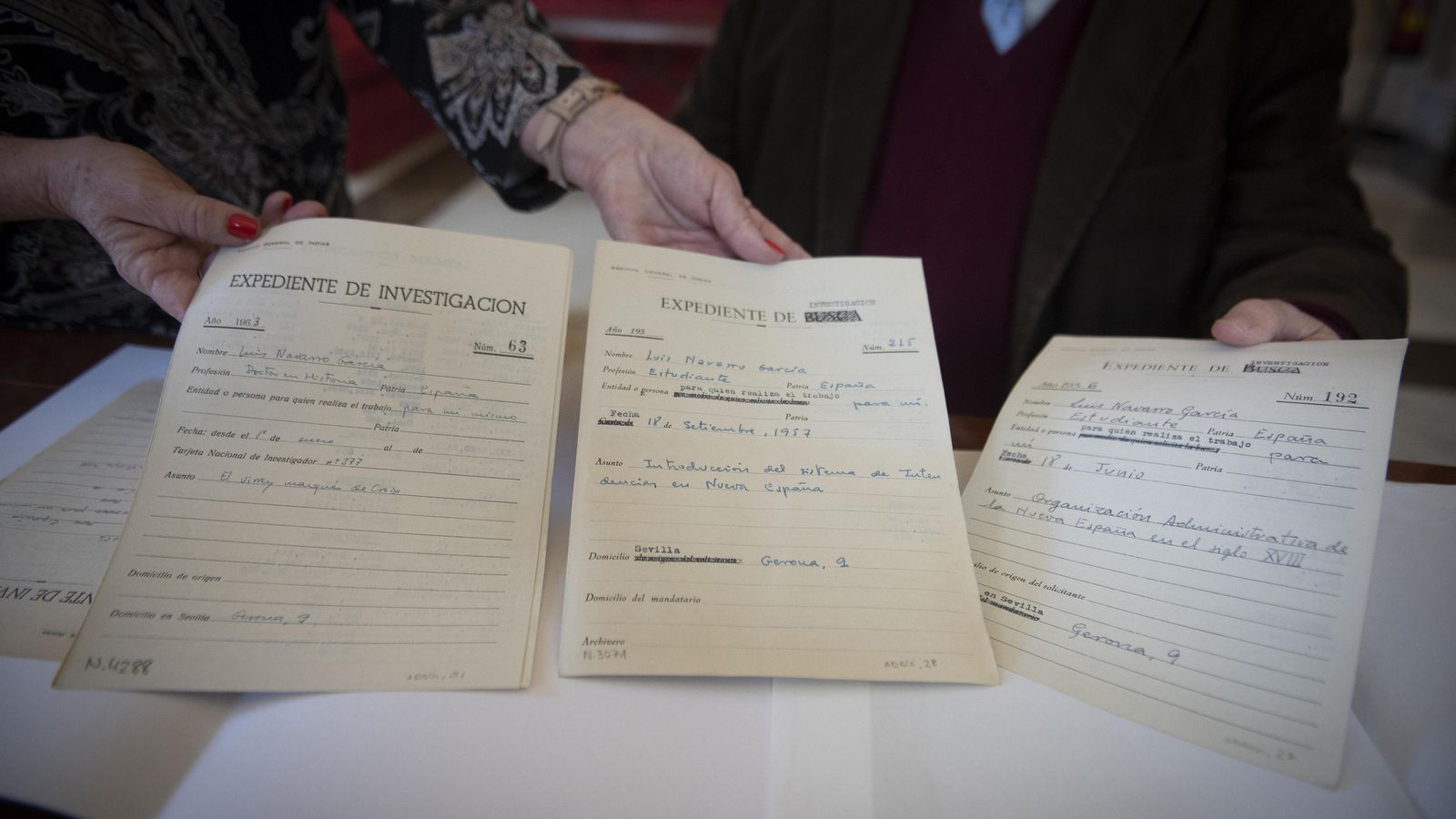 Las primeras fichas de Luis Navarro como investigador del Archivo datan de 1956.