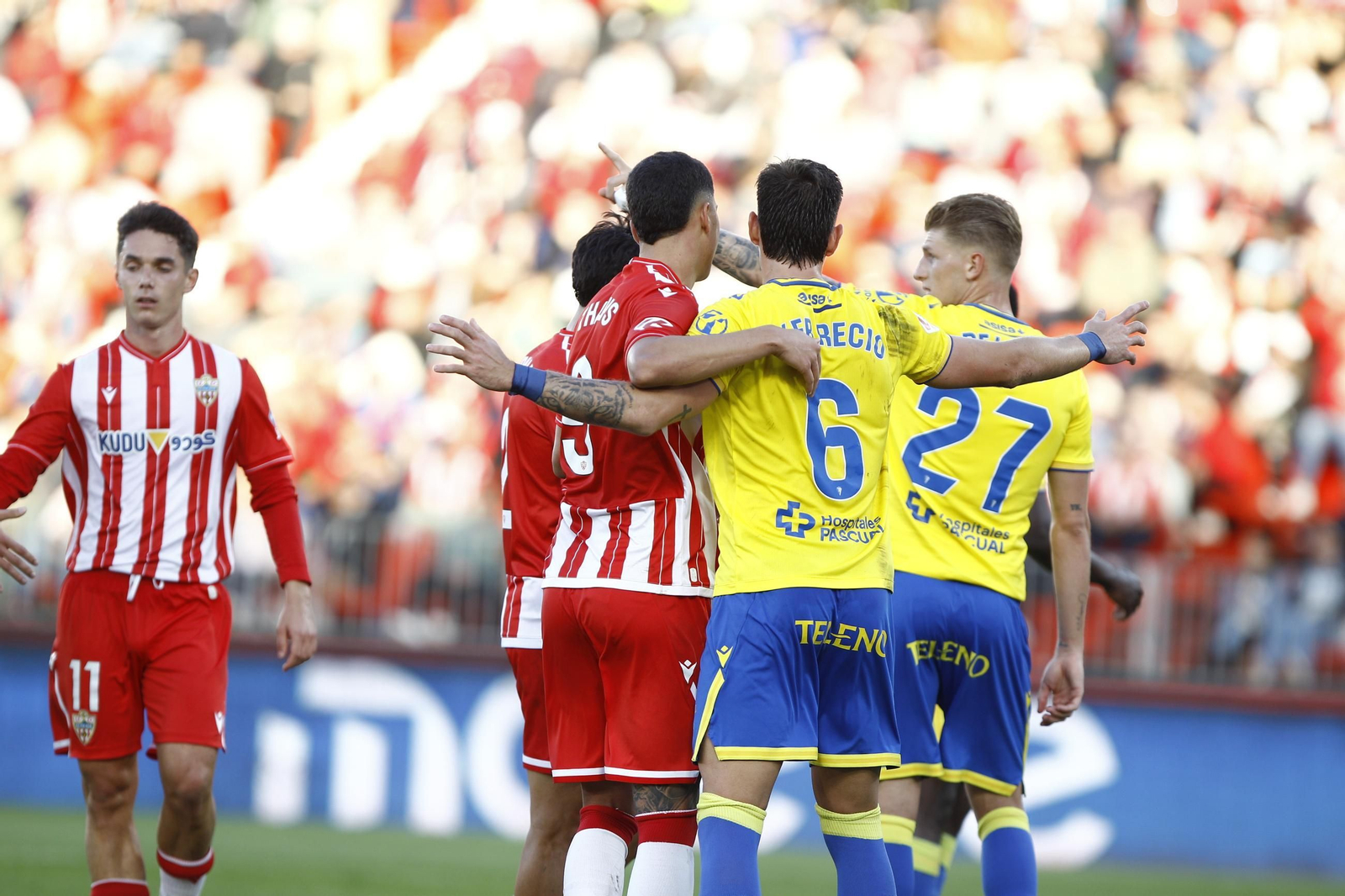 El partido U.D. Almería-Cádiz C.F. en imágenes