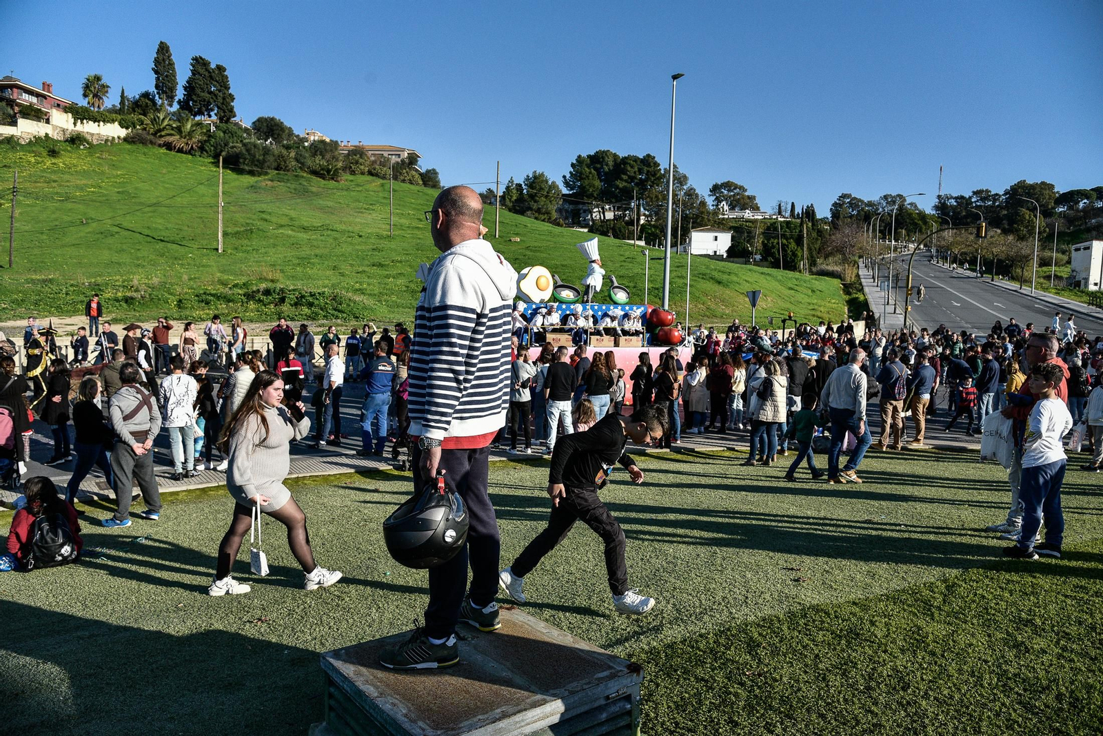 Imágenes del público en las cabalgatas por La Orden, Cardeñas y Las Colonias