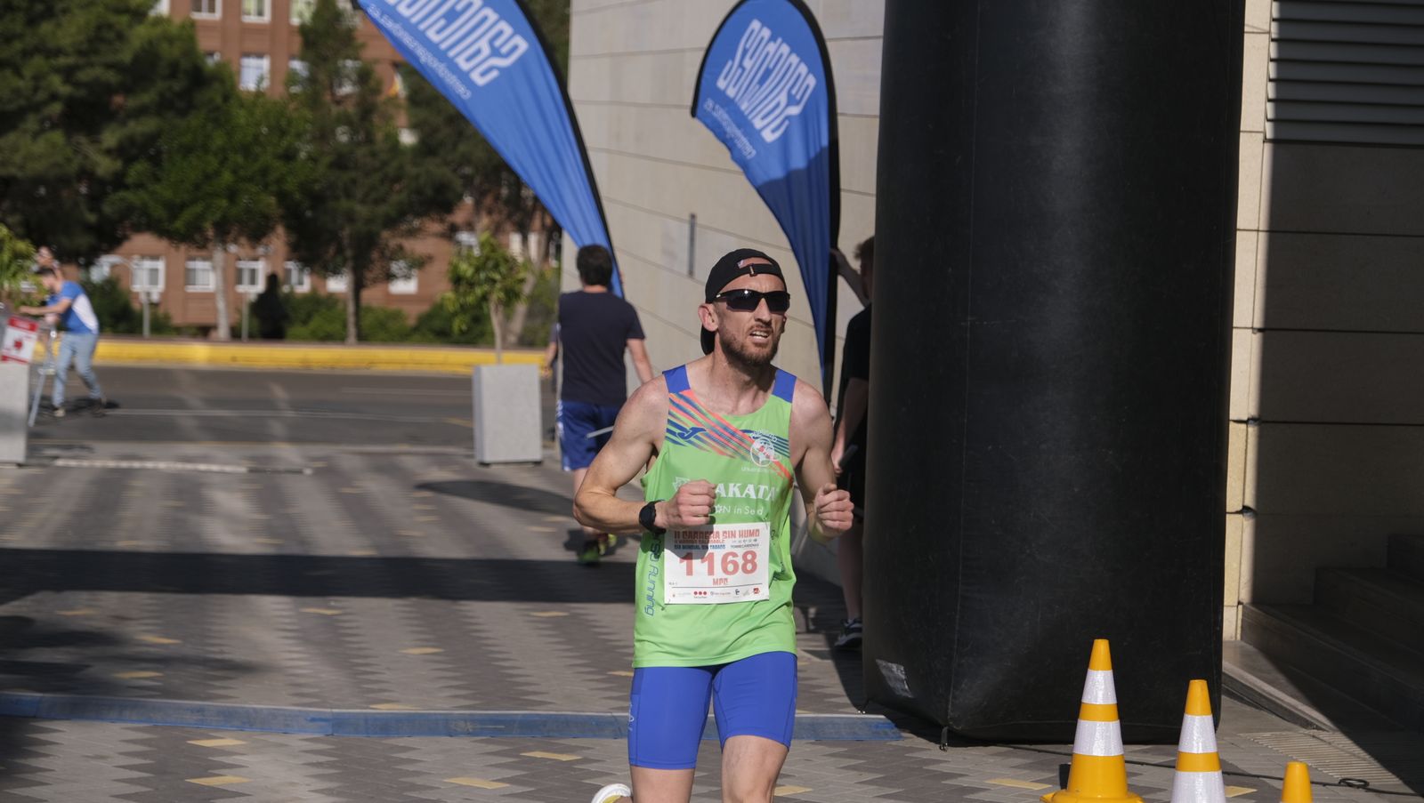 Imágenes de la II Carrera Sin Humo, en Almería