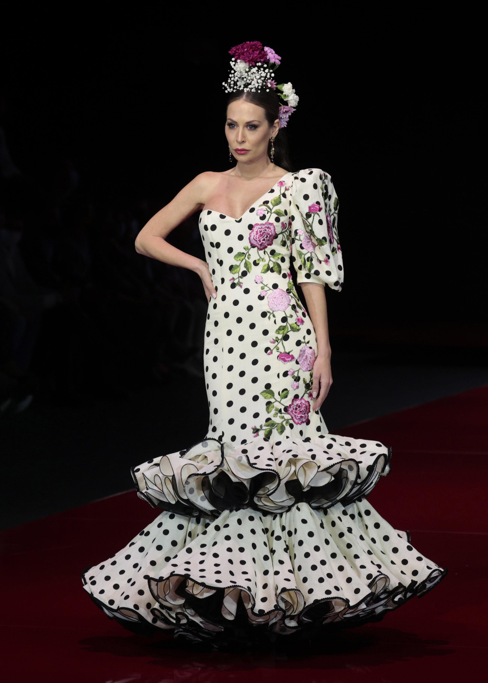 El desfile de Sara de Benítez en SIMOF 2022, todas las fotos