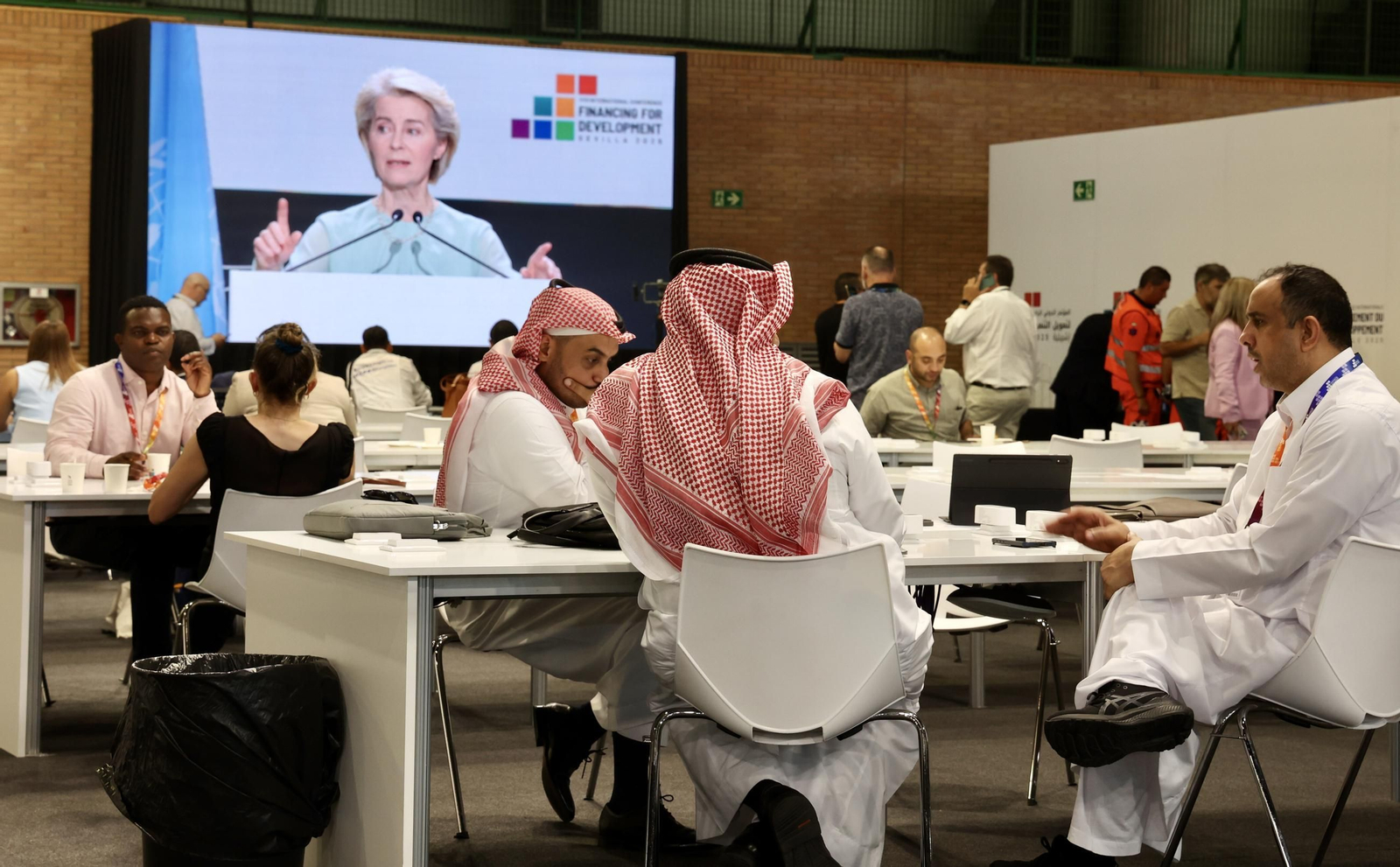 Las fotos de la primera jornada de la cumbre de la ONU en Sevilla
