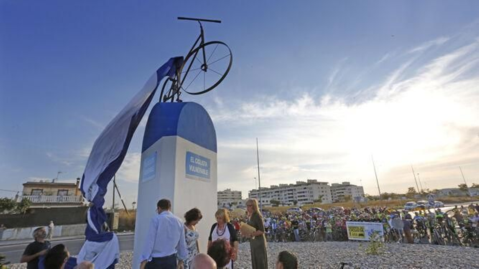 Una rotonda dedicada al ciclista vulnerable