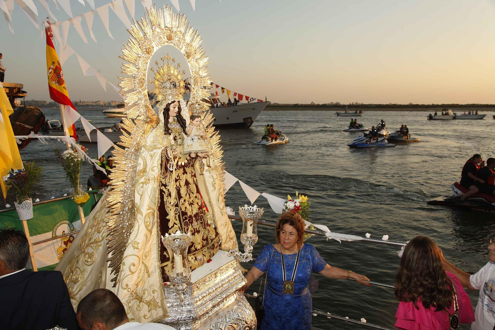 Este verano se cumplen cien años desde que la Virgen del Carmen procesionó por primera vez en barco en Isla Cristina