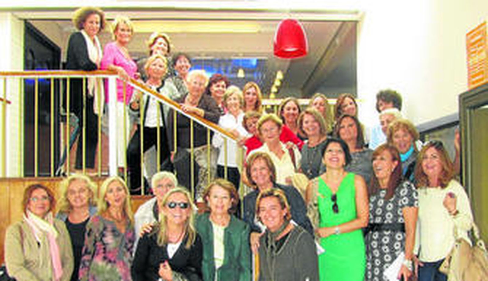 Rosario Escobar recibe un emotivo homenaje en su despedida deportiva