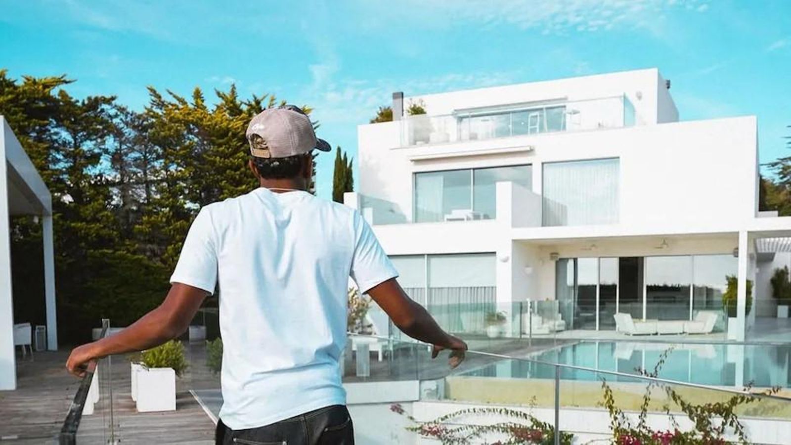 Lamine Yamal ante su nueva casa, la que fue de Gerard Piqué