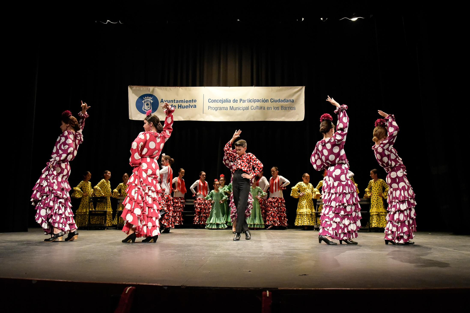 Imágenes de las actividades fin de curso en Cultura en los Barrios