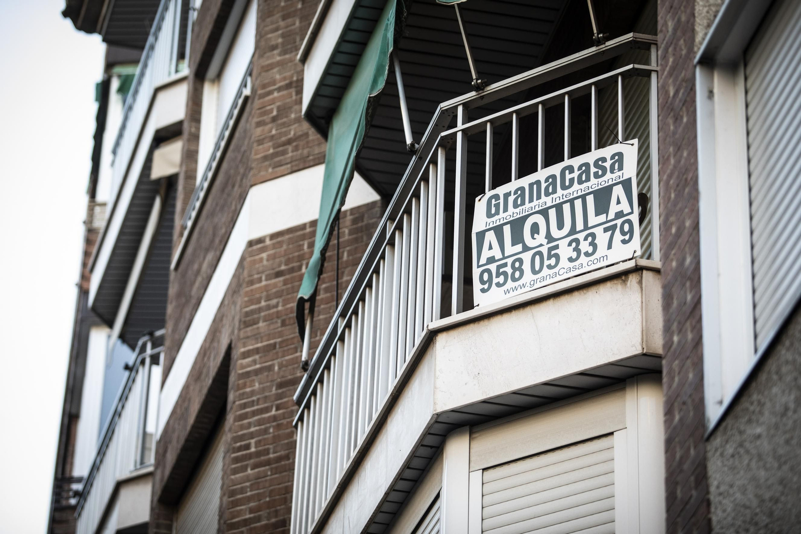 El esfuerzo que tienen que hacer las familias de Granada para alquilar una vivienda crece en el último año