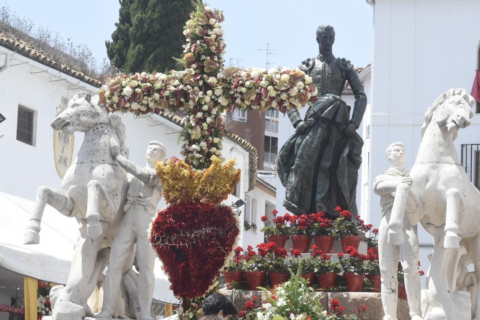 Cruz de la plaza del Conde de Priego en 2019.