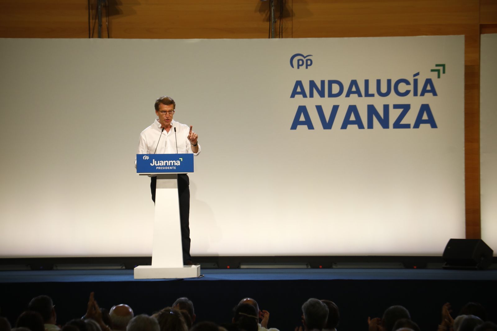 La visita de Núñez-Feijóo a Córdoba, en imágenes