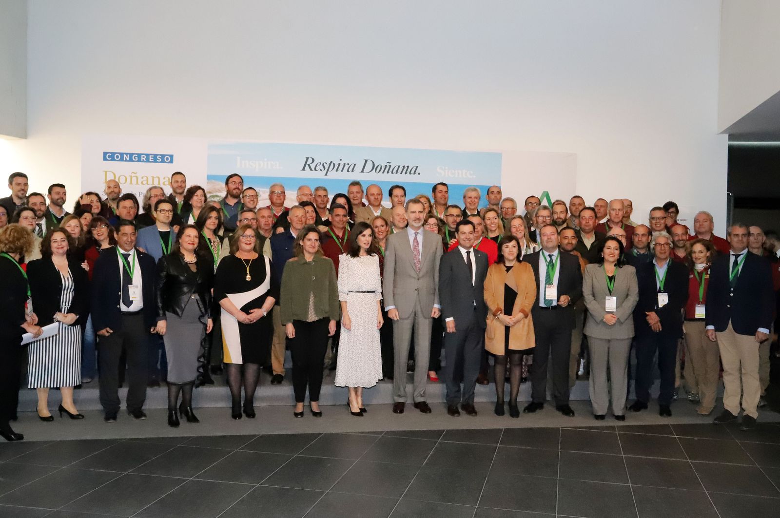 Imágenes de los Reyes Don Felipe y Doña Letizia en el congreso del 50 aniversario de Doñana
