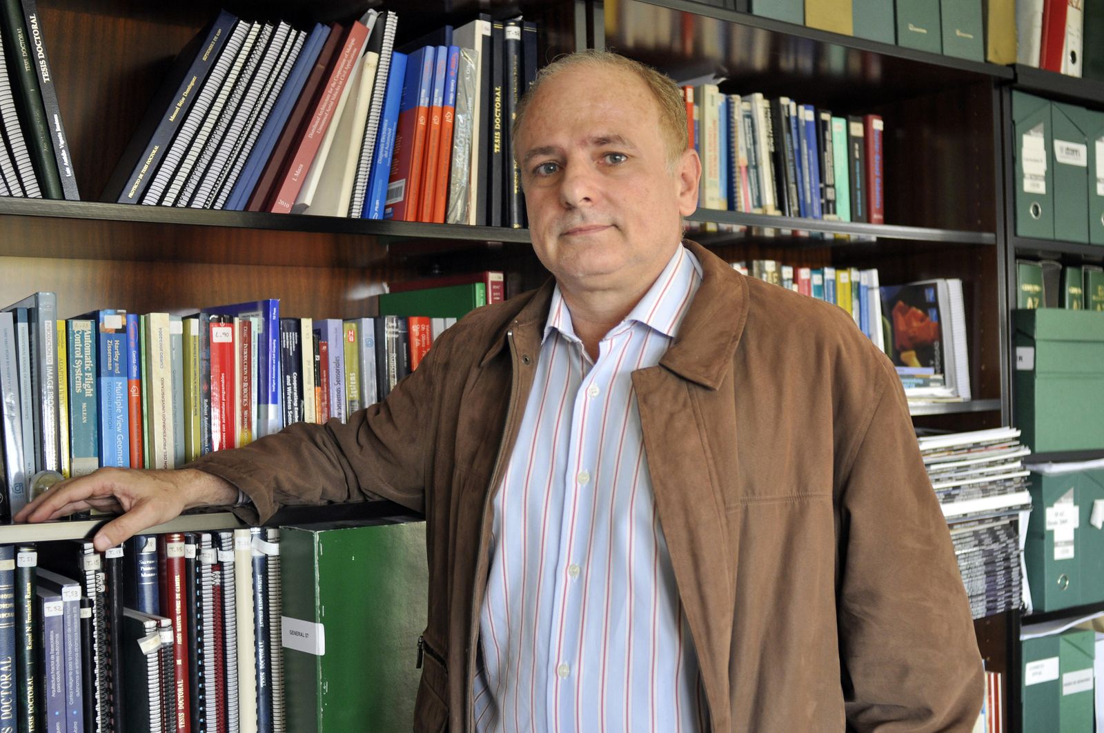 Aníbal Ollero, catedrático de la Universidad de Sevilla.