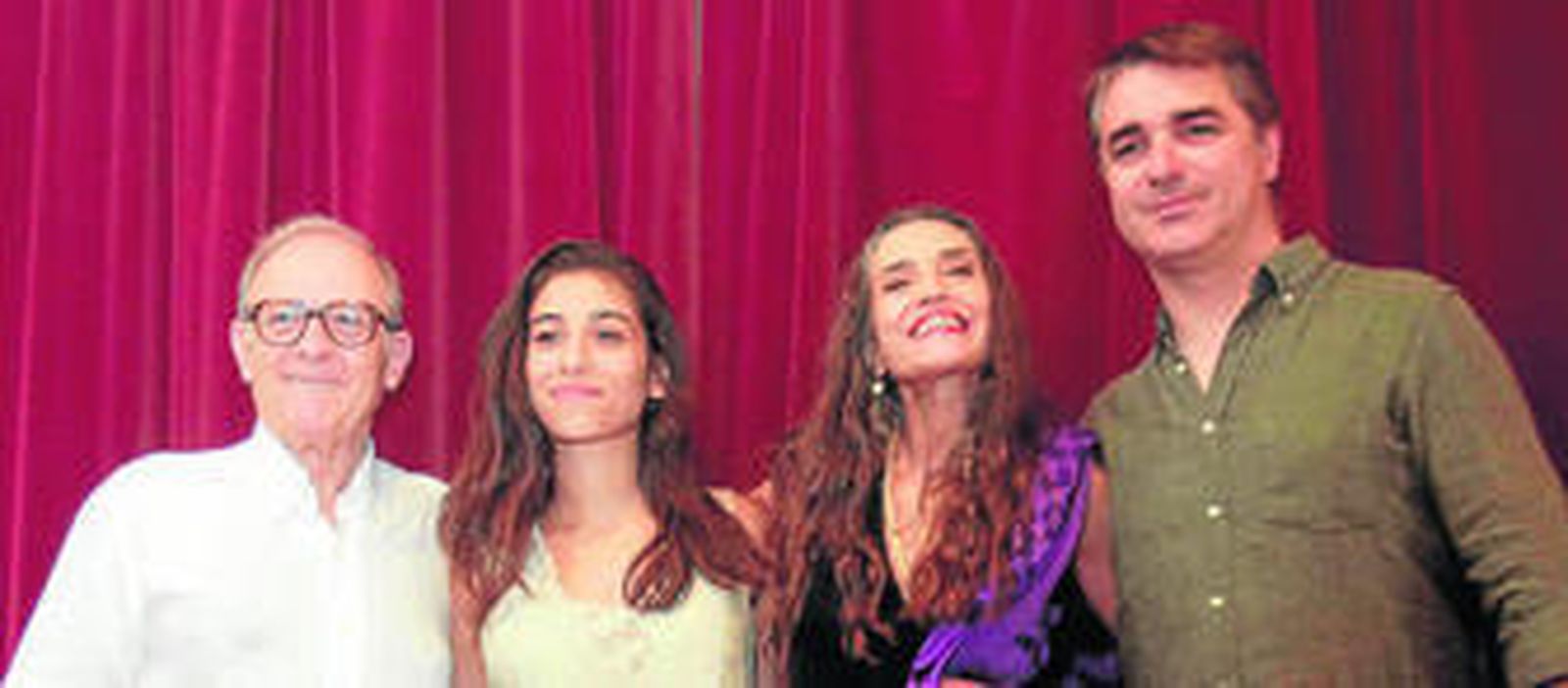 1. Ángela Molina interpreta a una Cleopatra entre la emoción a flor de piel y una mirada cínica de la vida. 2. Emilio Gutiérrez Caba, Carolina Yuste y Ernesto Arias, con Molina. 3. Gutiérrez Caba, el César veterano, ayer en el Lope de Vega.