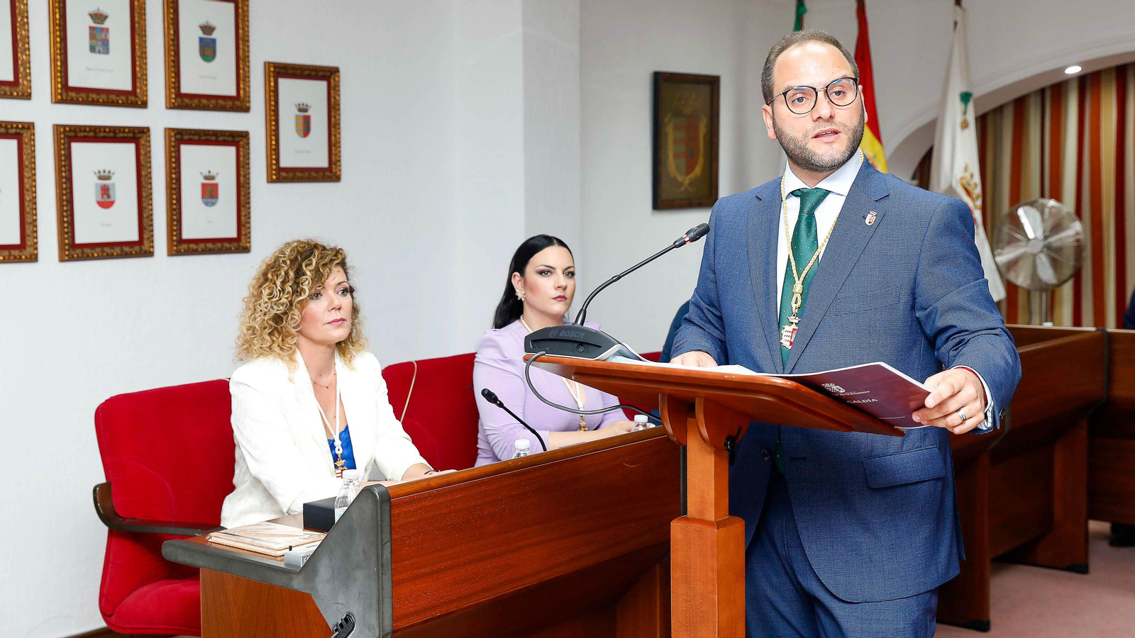 La investidura de Adrían Vaca como Alcade de Castellar en imágenes