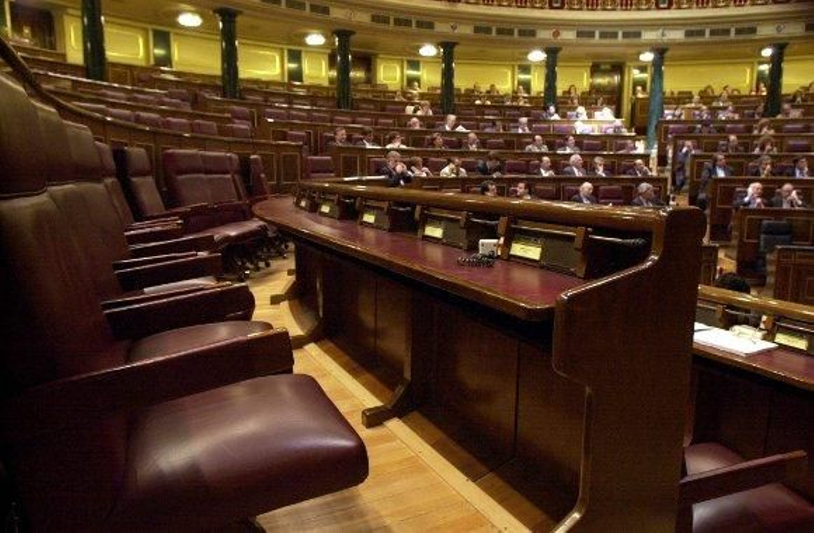 El PSOE propone prorrogar la paga de 426 euros y busca acuerdos con el PNV