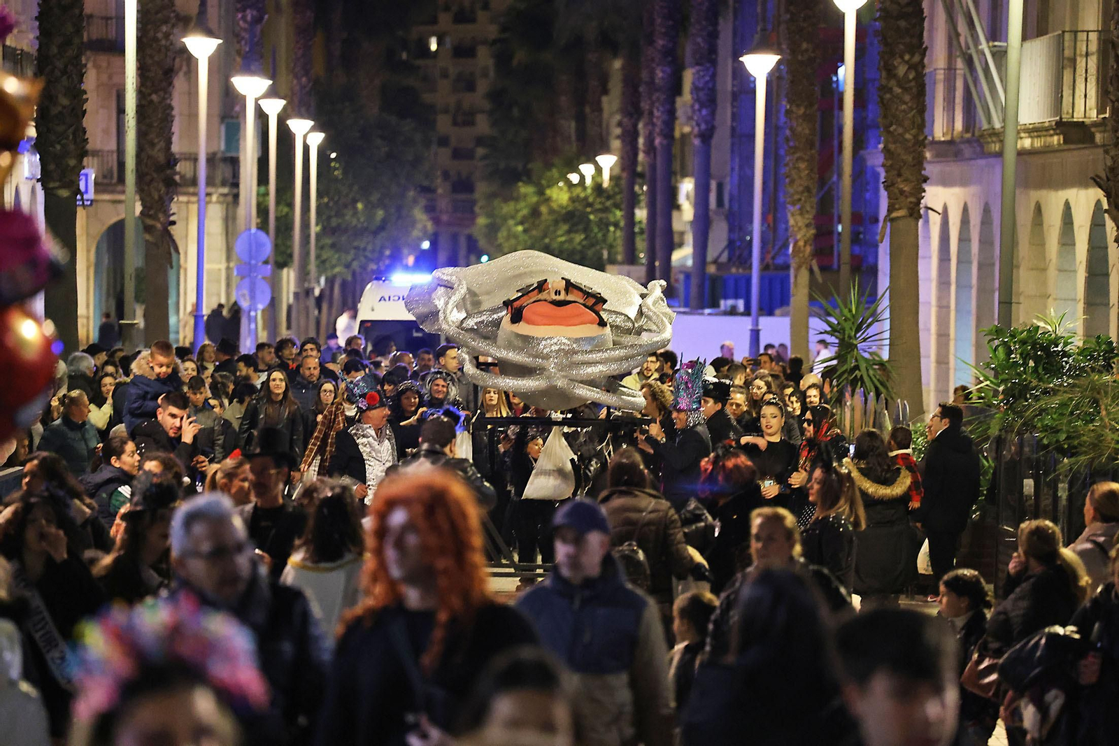 Imágenes del entierro del choco por las calles de Huelva