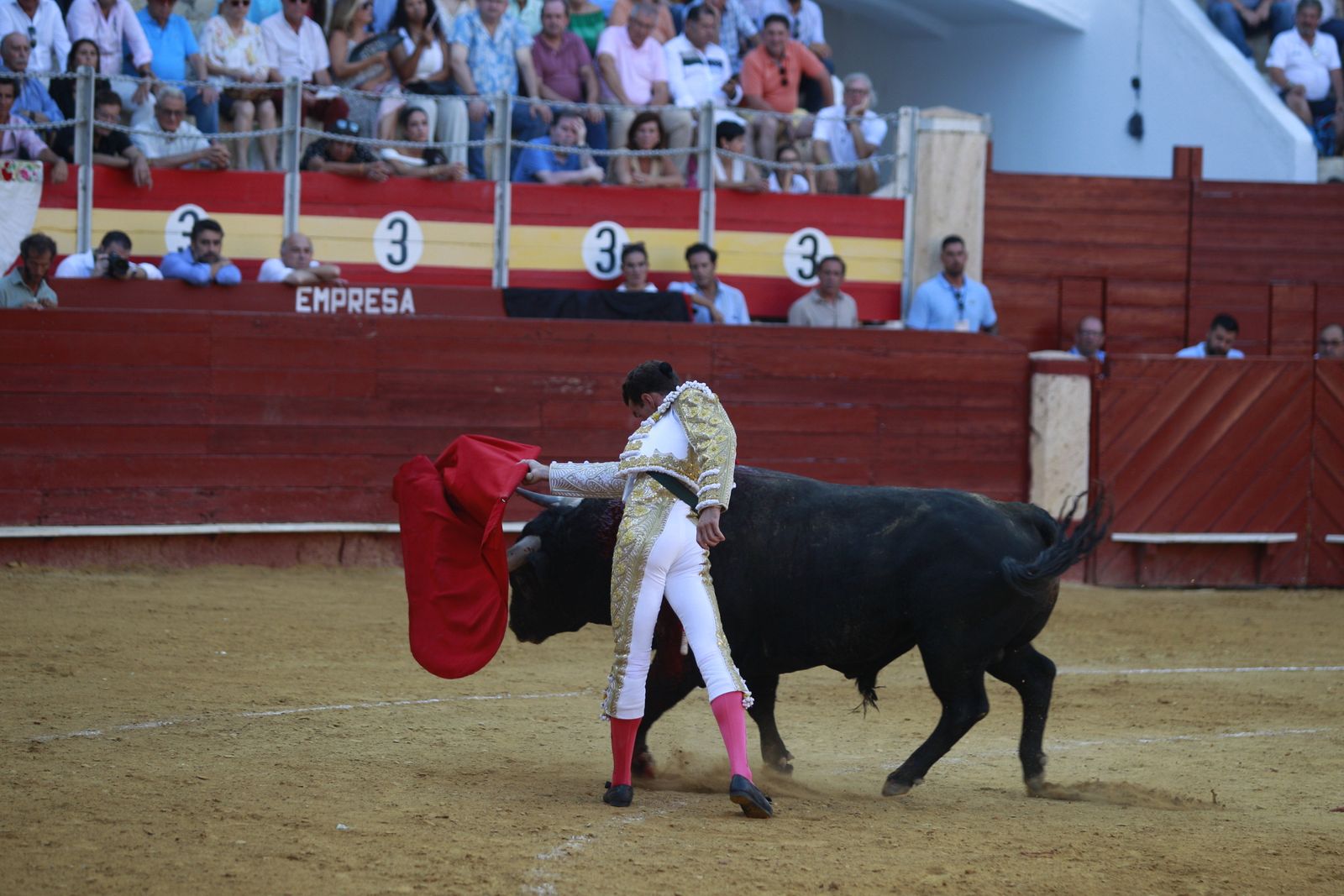 Imágenes de la corrida de toros del jueves en la Feria de Almería 2024