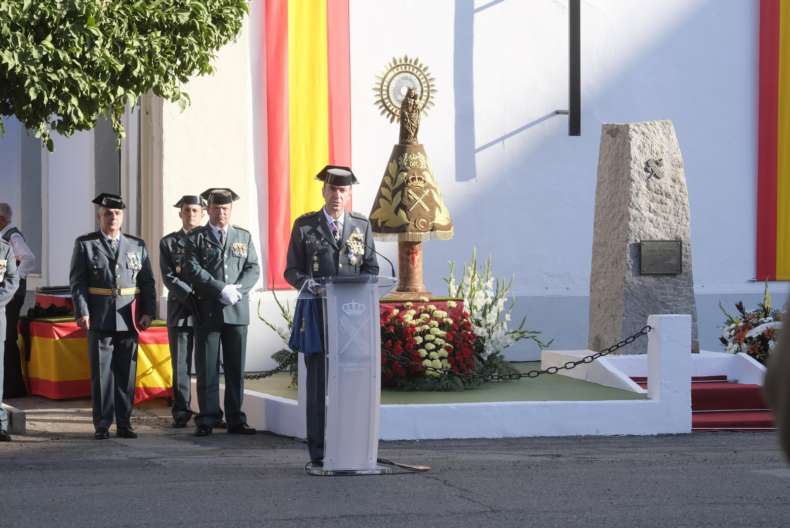 Celebración del día del Pilar, patrona de la Guardia Civil, en Córdoba.