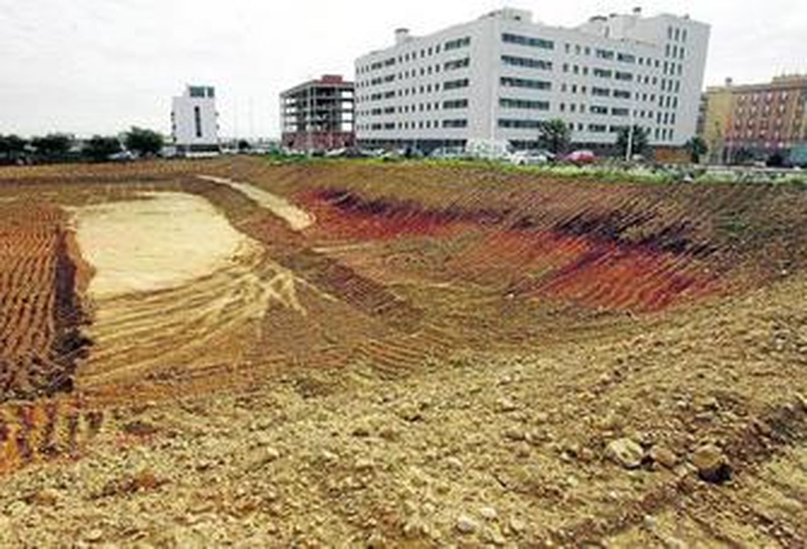 Terrenos afectados de las parcelas del Plan Parcial 8 en las que se ubica parte del depósito.