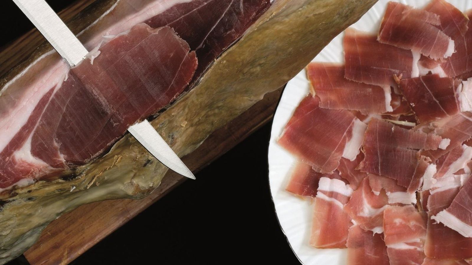 El Jamon de Trevélez, curado a 1.500 metros de altitud con Indicación Geográfica Protegida. El Jamon de Trevélez, curado a 1.500 metros de altitud con Indicación Geográfica Protegida.
