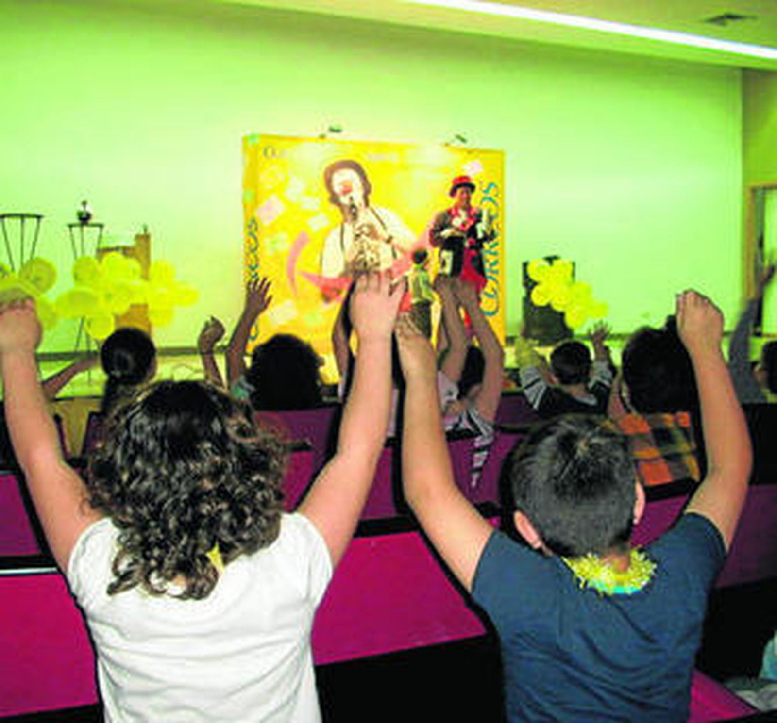 Un momento de la fiesta que se celebró en el Hospital Universitario.