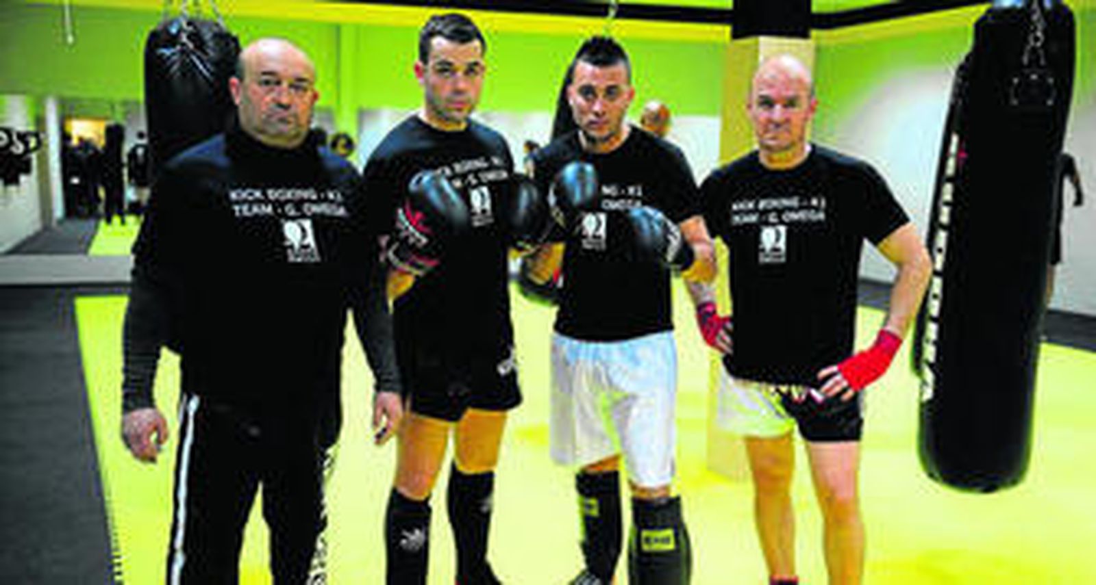 De izquierda a derecha, Antonio Álvarez, Alejandro Peña, Andrés Ahumada y Domingo, segundo entrenador.