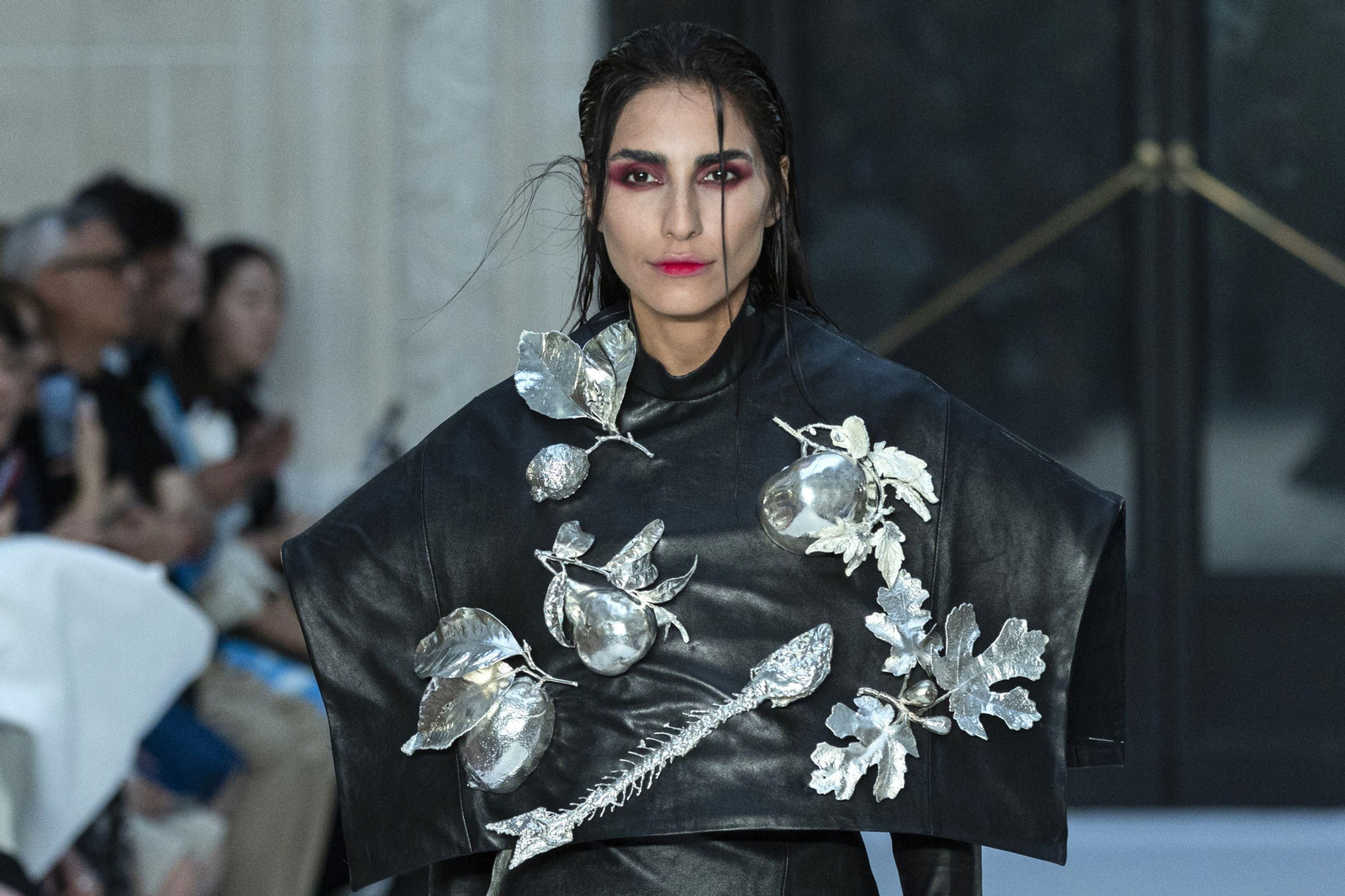 Las mejores imágenes del desfile de Juana Martín en París