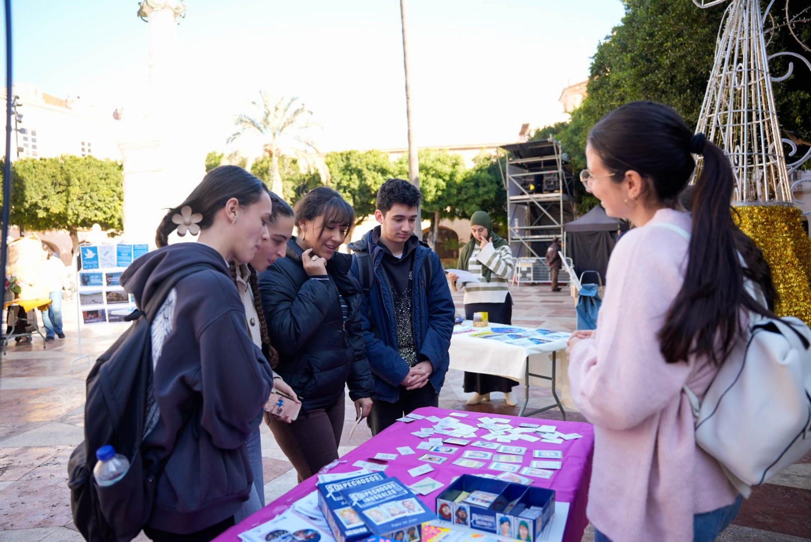 Almería reivindica la diversidad en el Día Internacional del Migrante, en imágenes