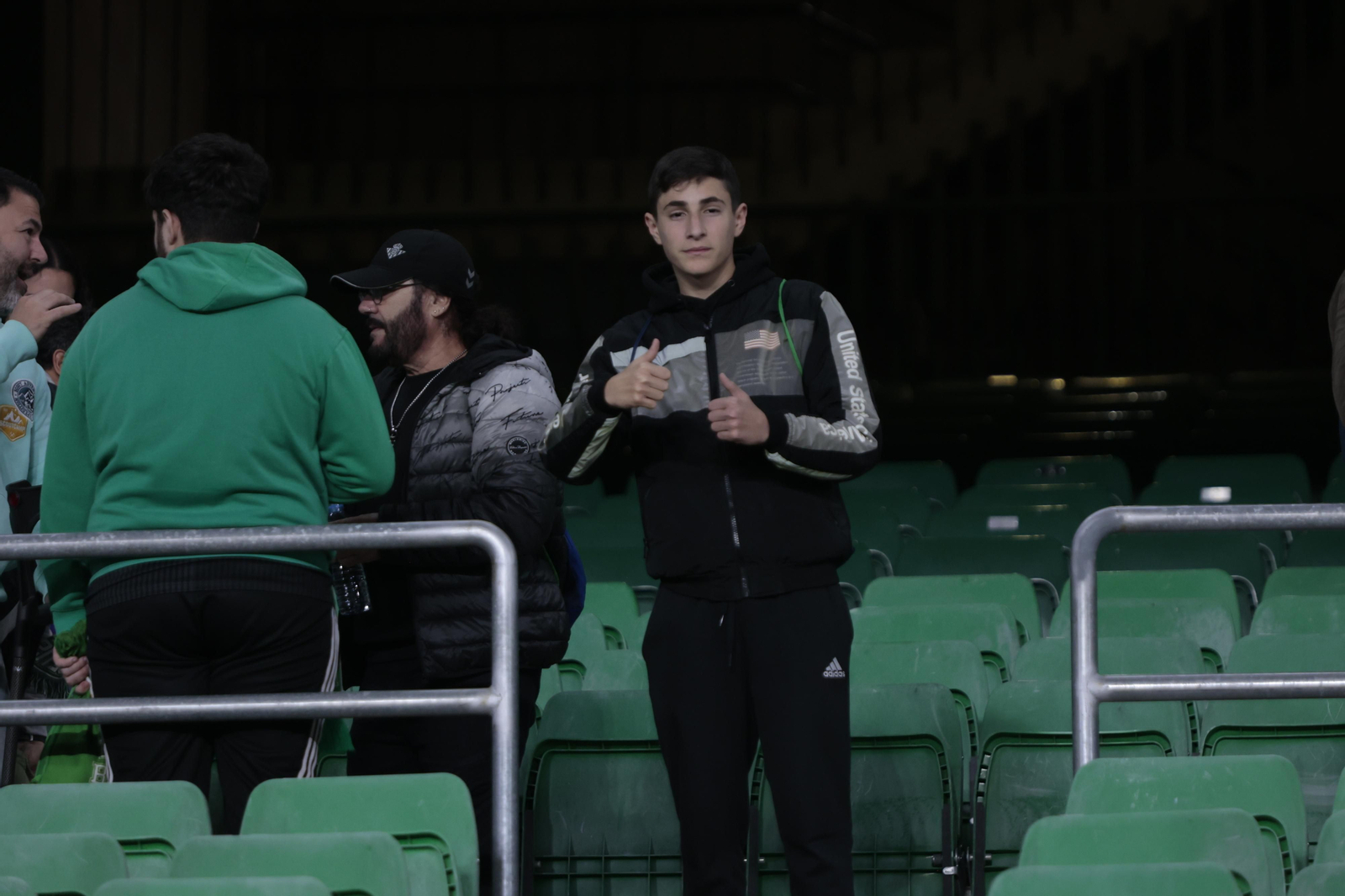 Búscate en las gradas del Villamarín