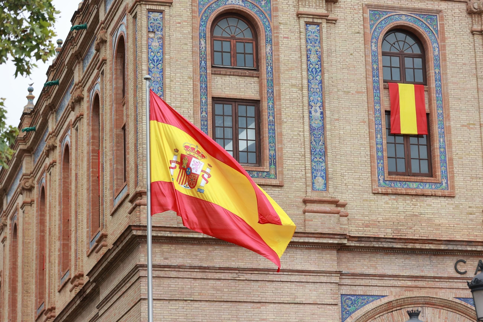 La bandera de España en Capitanía.