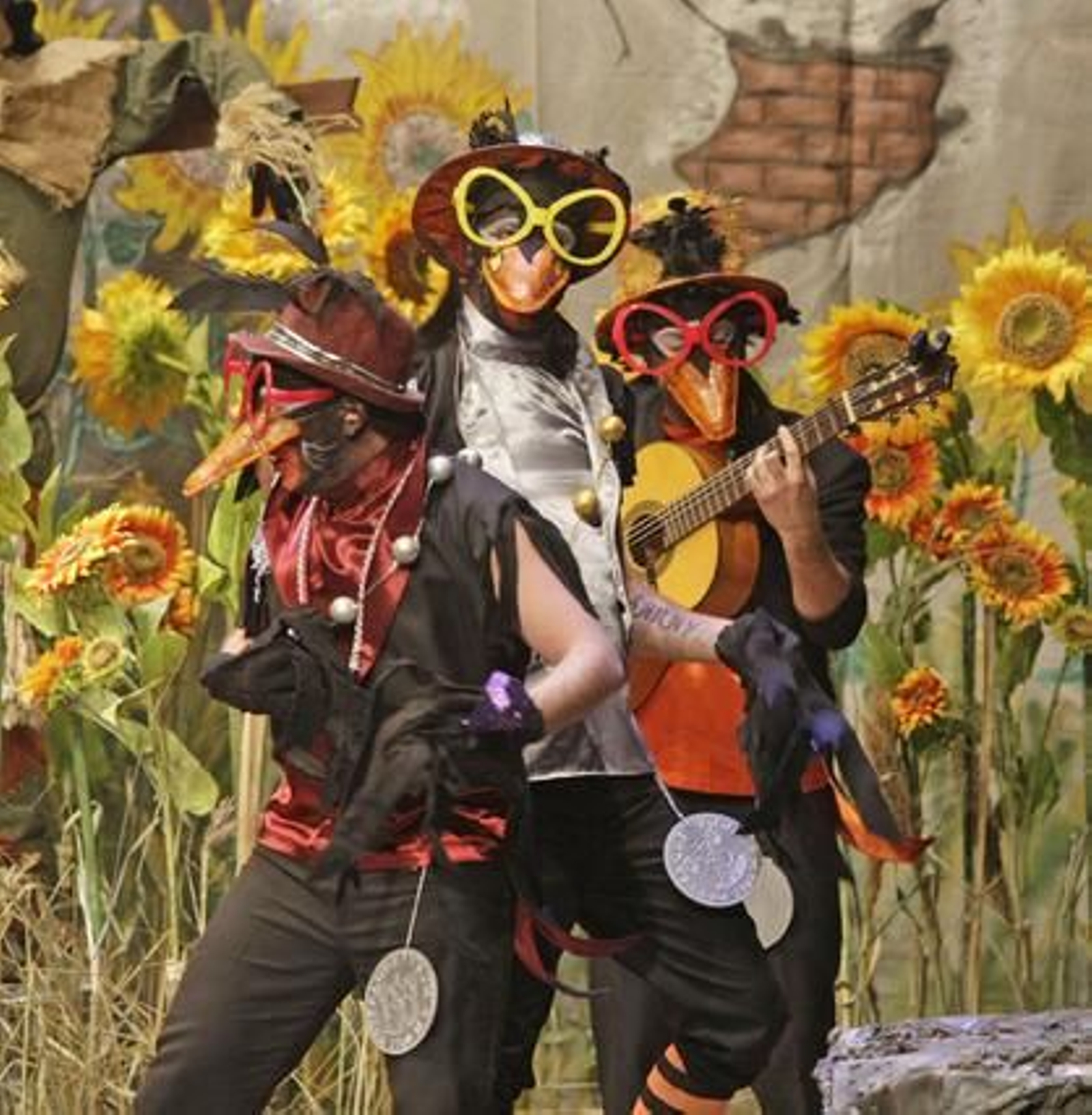 Comparsa 'La banda de los girasoles'./Erasmo Fenoy

Foto: Erasmo  Fenoy