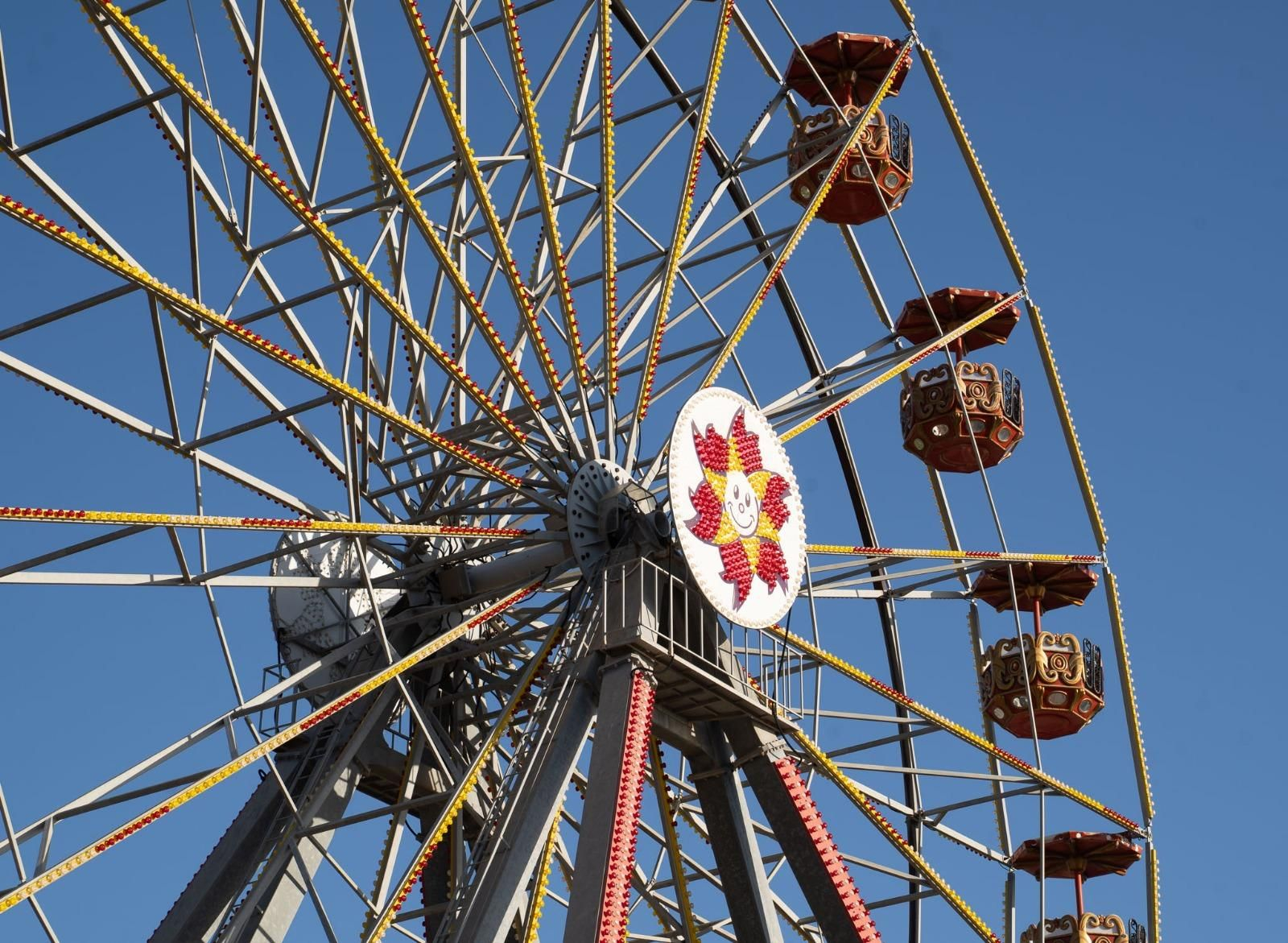 La noria del parque de atracciones Tivoli World.